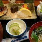 食楽成屋 - この定食で1080円ならハナマルです！