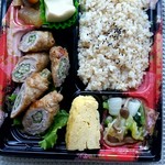 彩りごはん - オクラの豚肉巻き弁当670円