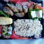 彩りごはん - オクラの豚肉巻き弁当