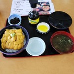 千畳敷センター - 贅沢生うに丼