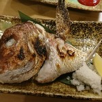 Sushi Izakaya Yatai Zushi Itsukaichi Eki Kitaguchi Machi - 鯛の尾頭焼き