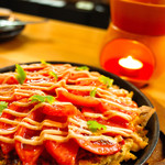 Okonomiyaki Teppanyaki Mokuji - トマトソースdeお好み焼き