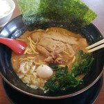 Yokohama Iekei Ramen Tsujitaya Ishibashi Ten - 