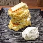 蜂蜜とバター（1,000円）ホイップ（＋100円）