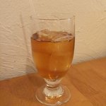 アジョワン - セットのドリンク。ウーロン茶にしてみた。