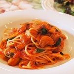 Cucina Italiana Pasta Piatto - トマトソースのパスタ