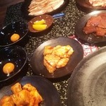 Amiyaki Tei Kawagoe Shibui Ten - まるころホルモン、牛ホルモン、牛焼きレバー、豚トロなど