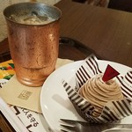 Ueshima Coffee Ten Azu Kumagaya Ten - 無糖ミルク珈琲とモンブラン‼️