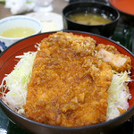 Shinnan Restaurant Gakurakusai - クリン豚ソースカツ丼