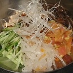 Yakiniku Waraya - ビビン麺