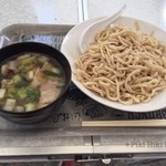 丸信 - 塩にくつけうどん