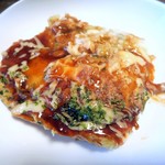 Takoyaki Okonomiyaki Su-san - お好み焼き￥300