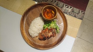 h ASIAN RESORT DINING　Khaao Chee - 日替わりタイランチ