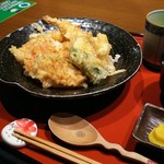 そばダイニングWASABI - ランチ 天丼 ￥500