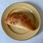 Bakery Lyon d'Or - ポテトカルツォーネ、170円です。