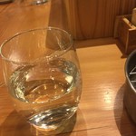 まことや - 日本酒　半合（冷）まんさくの花だったかな…、おまかせしました