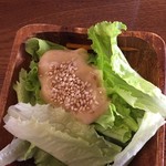 ボストン - サラダ、あまりにも料理が出てくるのが遅くハンバーグの写真を撮り忘れた。