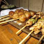 Yakitori to Motsuni Okinawa cuisine no Mise Manmaru - やきとり