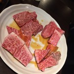 Itamae Yakiniku Issho Utsumuki Honcho Honten - 