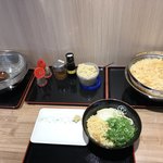 セルフうどん やま - 