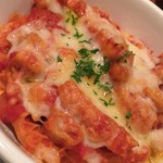 Osteria TiaLoca - トリッパのトマト煮チーズ乗せ
                        美味しく煮てある！