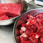 お肉はすべて国産肉をお店でミンチ