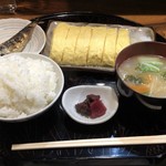 さつま久松 - ￥７００定食：出し巻、真いわし丸干し