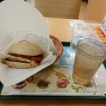 Mos Burger Inazawa Akurosupuraza Ten - 