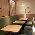 Chacha Ya Nanzan En Verusauoku Nishio Ten - イートインコーナーは店の奥。静かで落ち着いた雰囲気。