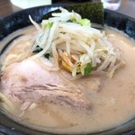 渡 - とんこつ醤油・野菜ラーメン