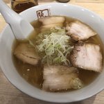 喜多方ラーメン 坂内 新宿西口思い出横丁店 - 