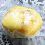 ドンクエディテ - ふわっとクリームチーズパン220円