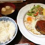 Dining House Toshi - 喫茶店っぽくない？