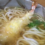 Yashima Udon Kyobashi Ten - 目の前で 揚げたての天ぷら