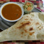 Chicken Curries Nihama Ten - ナン＆カレー＆サラダ