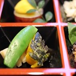 京丹波黒鶏専門店 円居 - 野菜の飾り切り