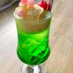 カフェ 栞 - ドリンク写真:おいりクリームソーダ