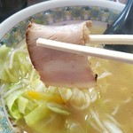 みよしラーメン - チャーシュー　リフト！