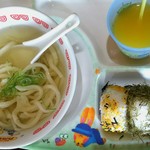 ひのや - 子供のセットは温うどん   長い麺を切ってくれる優しさ