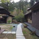 Arima Yama Kusamura Gosho Bessho - 大浴場へ