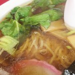 ことぶき苑 - 醤油ラーメンのアップ