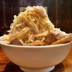 ラーメン豚力 - ヤサイマシマシアブラカラメニンニク