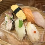 Sushi Daisen - 上段の桶にはこれが・・