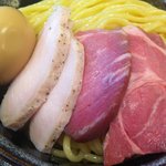 麺屋一燈 - チャーシュー達