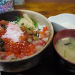 いち乃家 - 料理写真:バラちらし丼