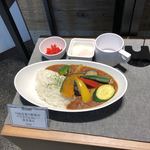 PLASIA KITCHEN - 【bowl】14品目の彩り野菜のベジタブルカレー¥720