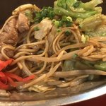 Jun Chan - 中華麺を使った焼きそば感は拭えない、名前だけの焼きラーメンでした