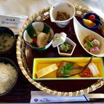 Shimonoseki Grand Hotel - 朝食の和食御膳