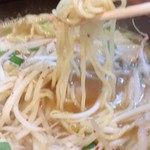 オロチョンラーメン - オロチョンラーメン麺リフト