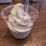 上島珈琲店 - 珈琲ソフトクリーム(390円)